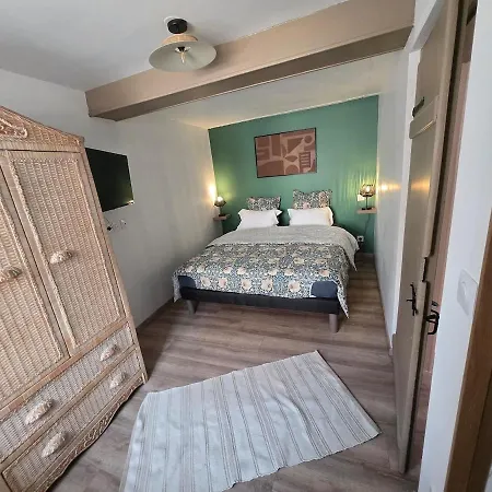 Le Charme De Avec Jacuzzi Apartmán *